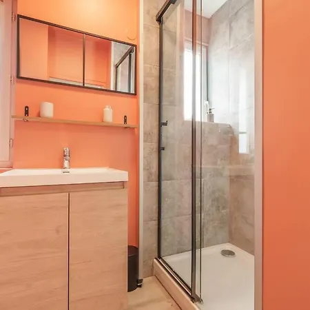 Station Street Art 2-4 Pers Wifi Lejlighed